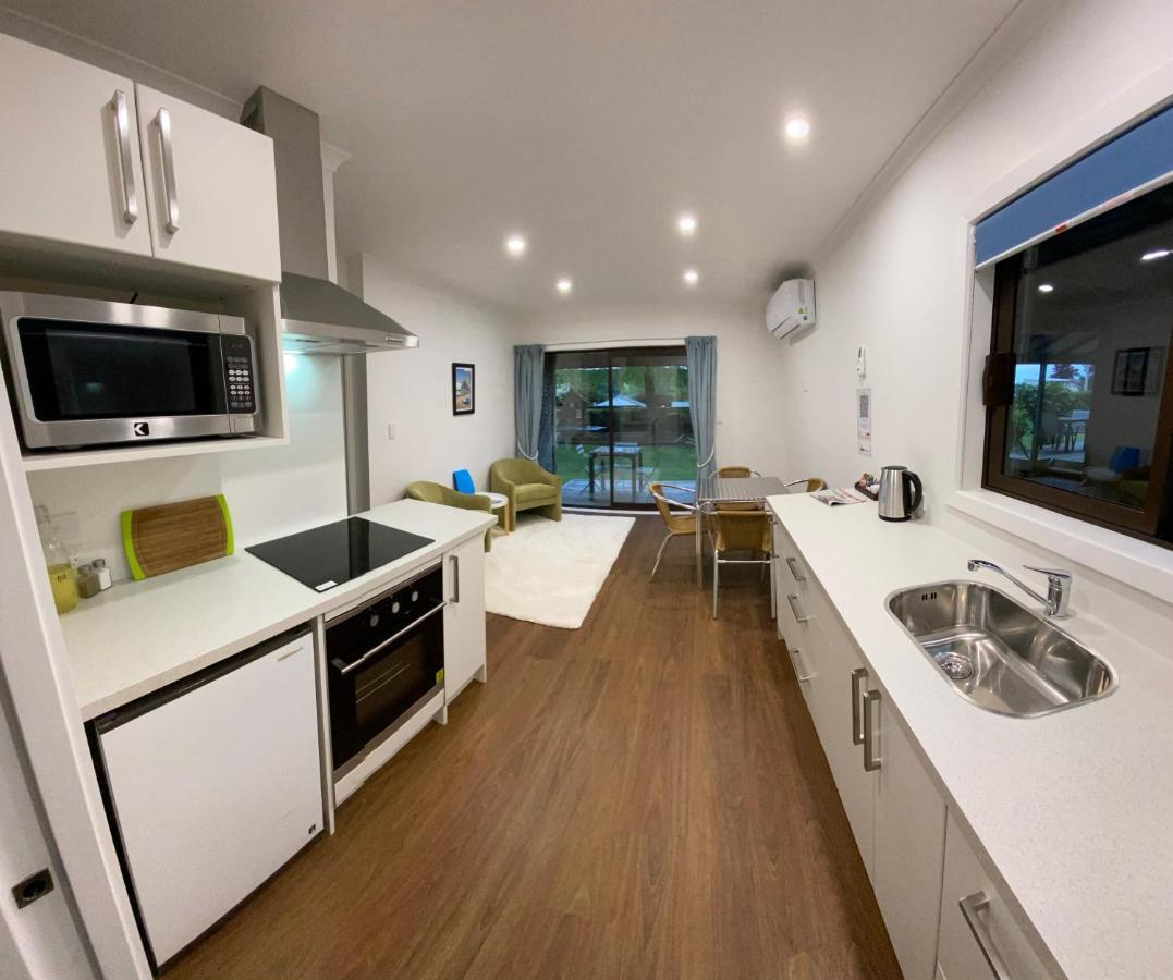 Motuoapa Bay Chalets Turangi Ngoại thất bức ảnh